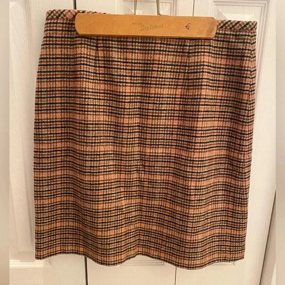 Talbots Multi Color Plaid Wool Zip Close A-Line Lined Mini Skirt Women’s 6 EUC - Picture 9 of 12